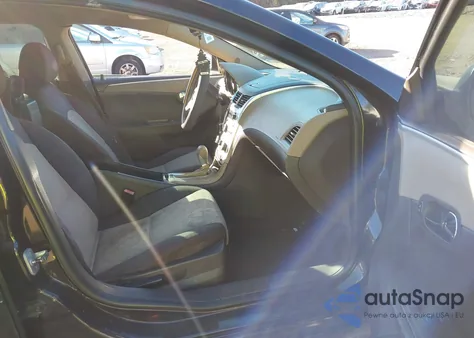 2010 Chevrolet Malibu Ls z USA, uszkodzony, nr VIN 1G1ZB5EB4AF110016